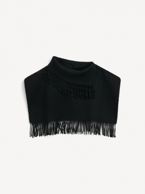 By Malene Birger Turtla Wool Fringe Bib Halsduk Svarta | SE_BB90480