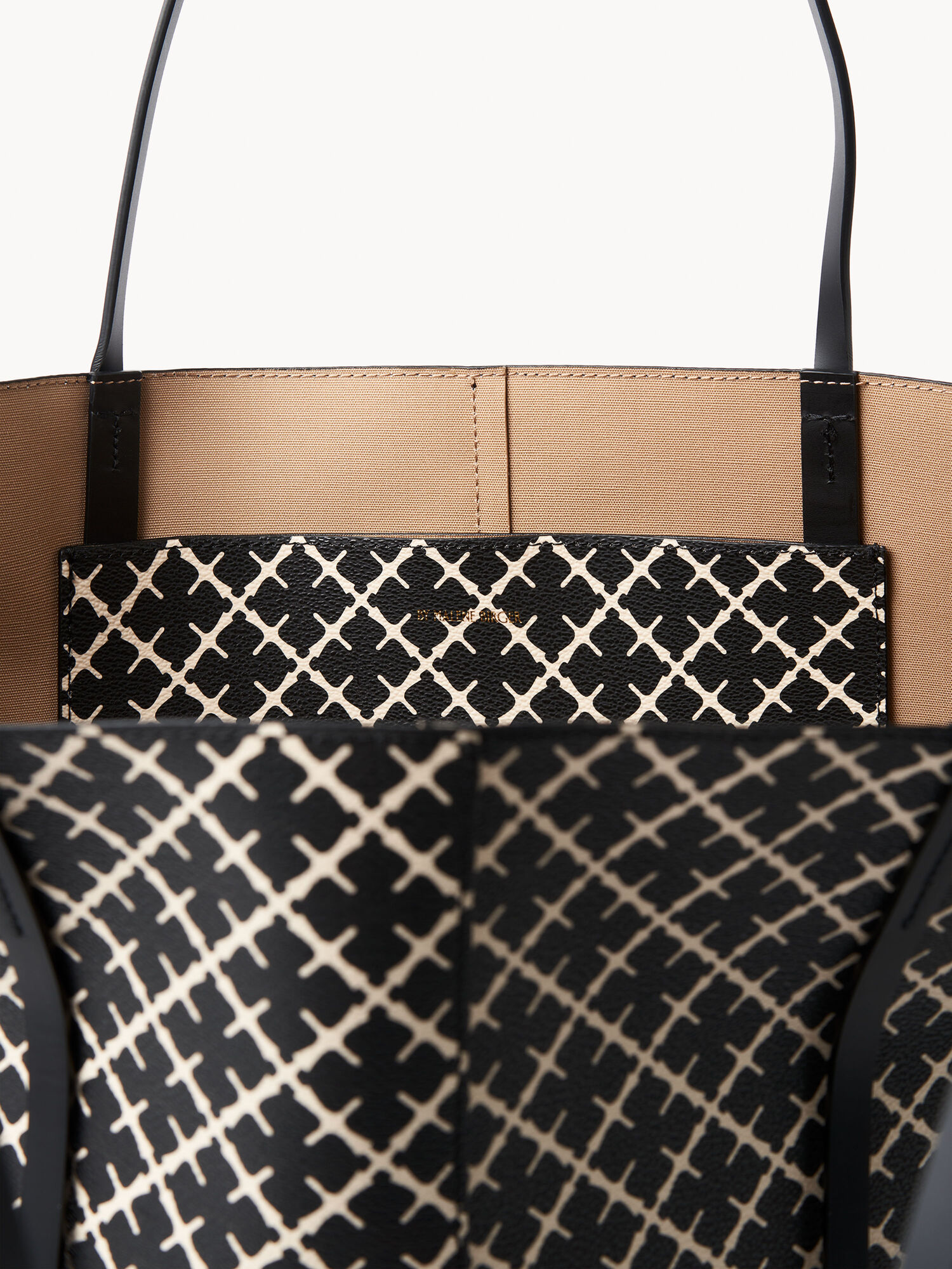 By Malene Birger Abrille Printed Tote Väskor Svarta | SE_BB64242