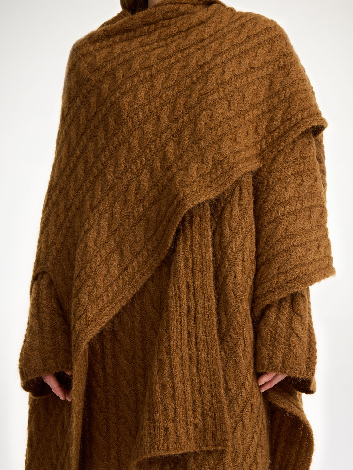 By Malene Birger Kassillas Wool-blend Poncho Stickat Bison | SE_BB61250